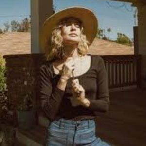 Dôen Romy Tee in Black